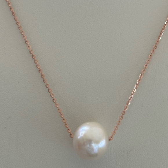 Timeless 12mm White Cultured Pearl Solitaire 🤍🌸 Rose Gold Necklace - Picture 4 of 8